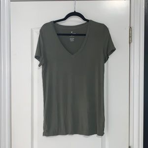 american eagle tee shirt